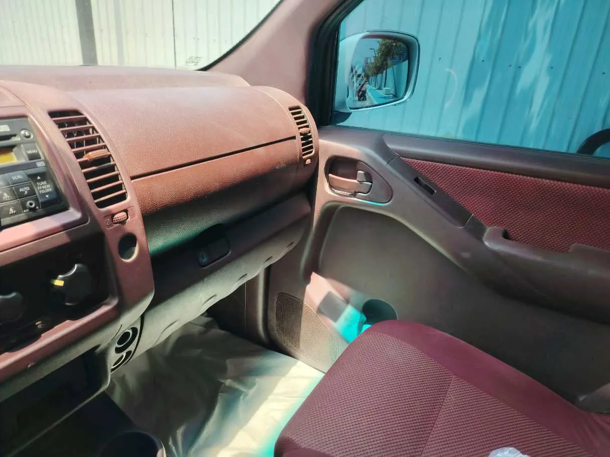 Car image 23