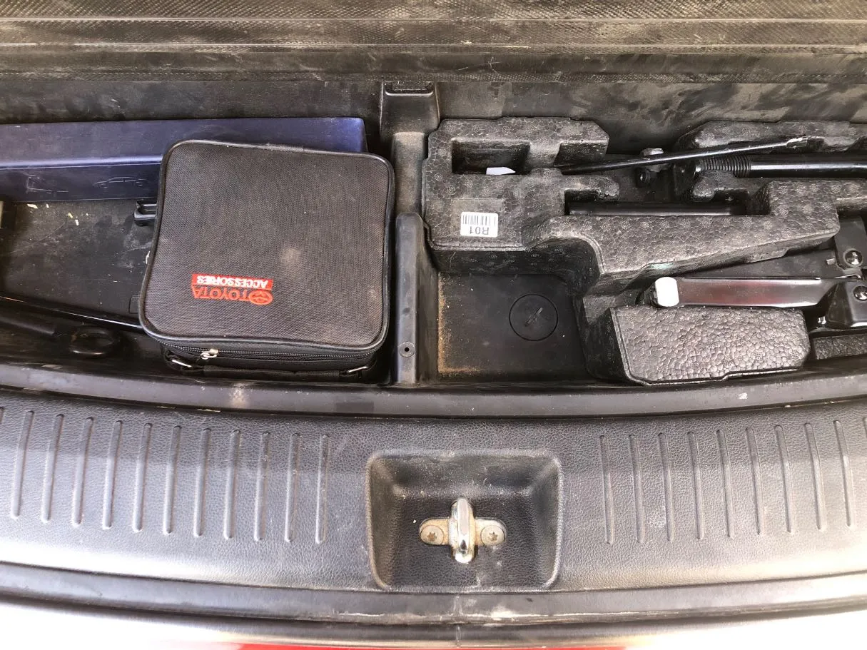 Car image 22