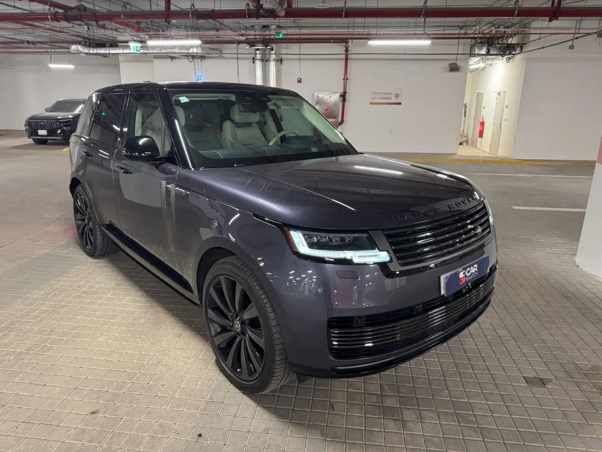 Car image 3