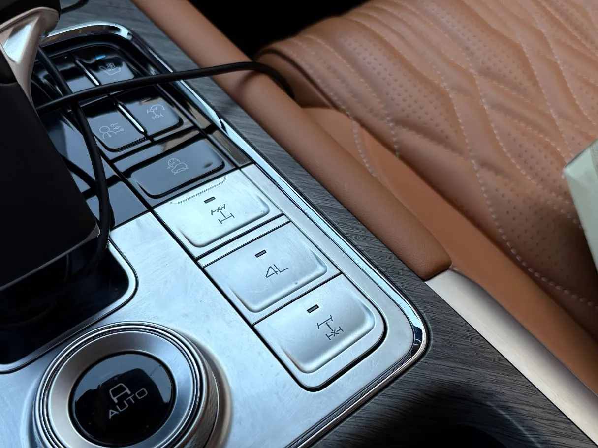 Car image 31