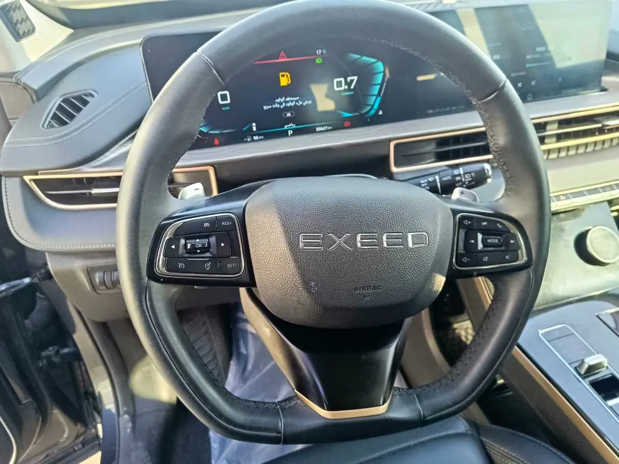 Car image 24