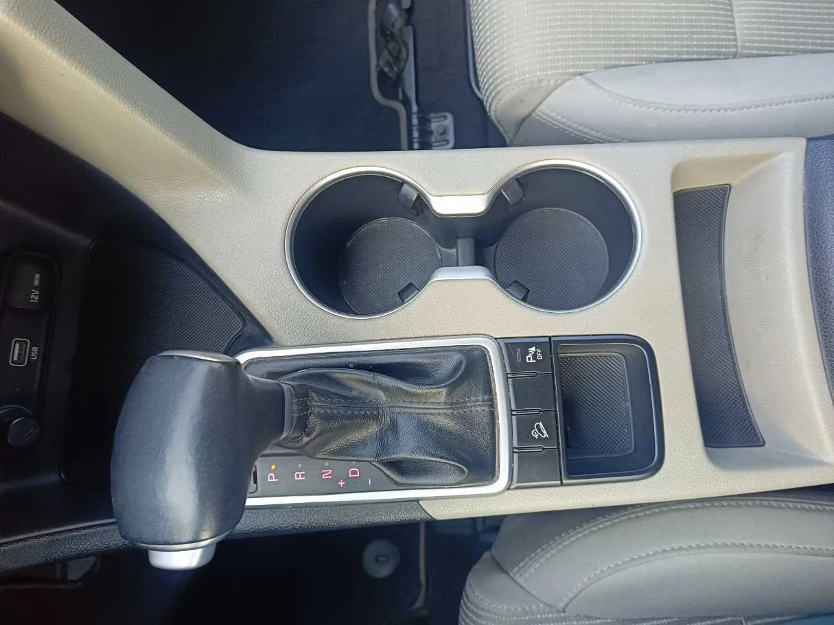 Car image 22