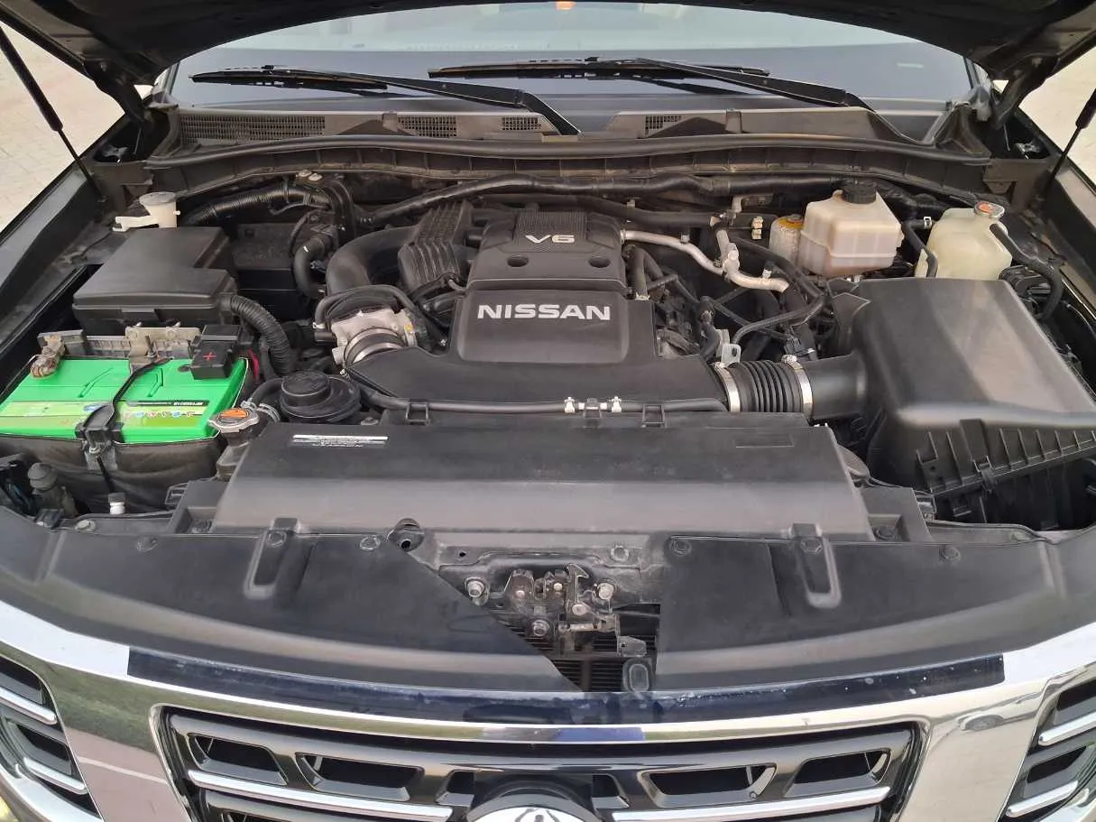 Car image 19
