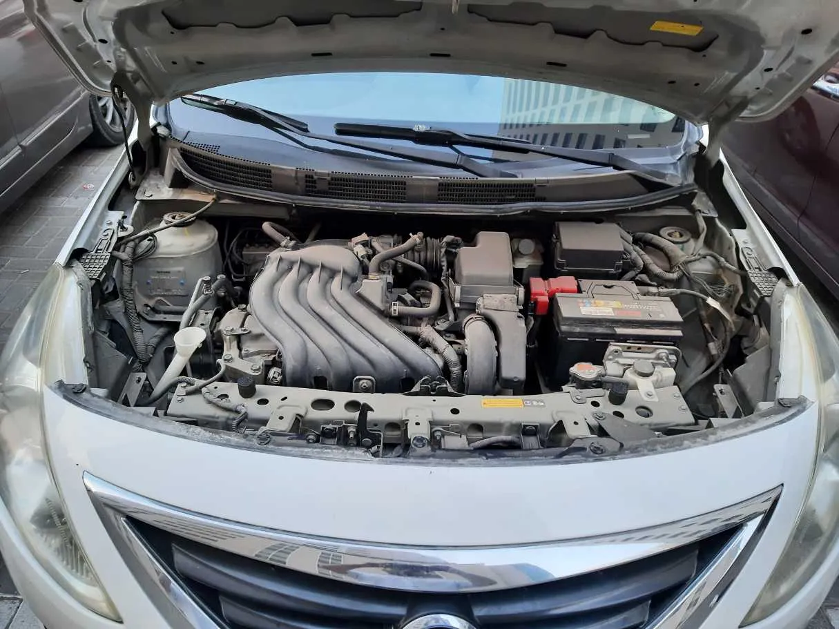 Car image 16