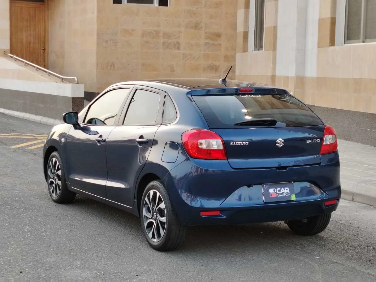 Car image 7