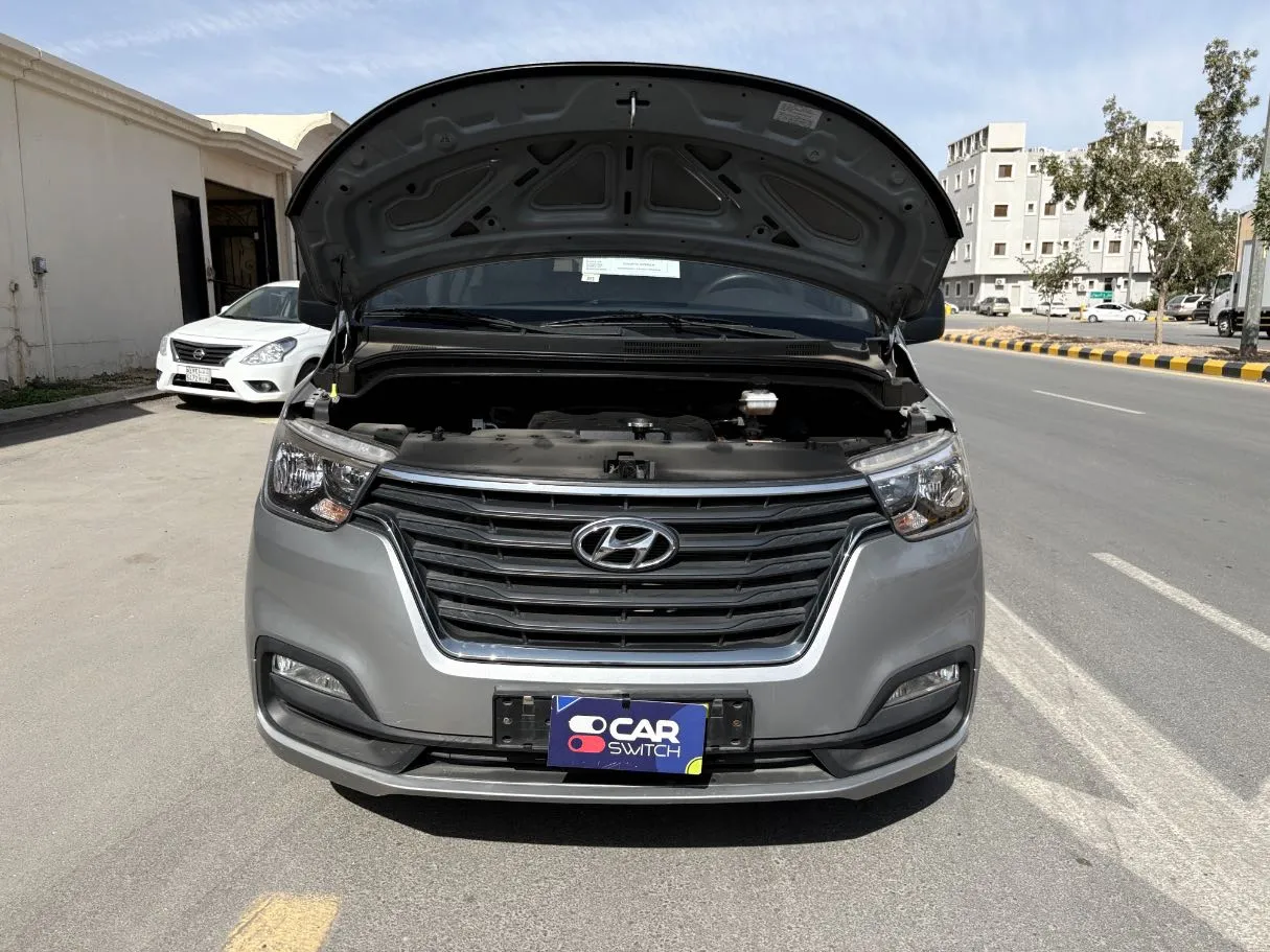 Car image 27