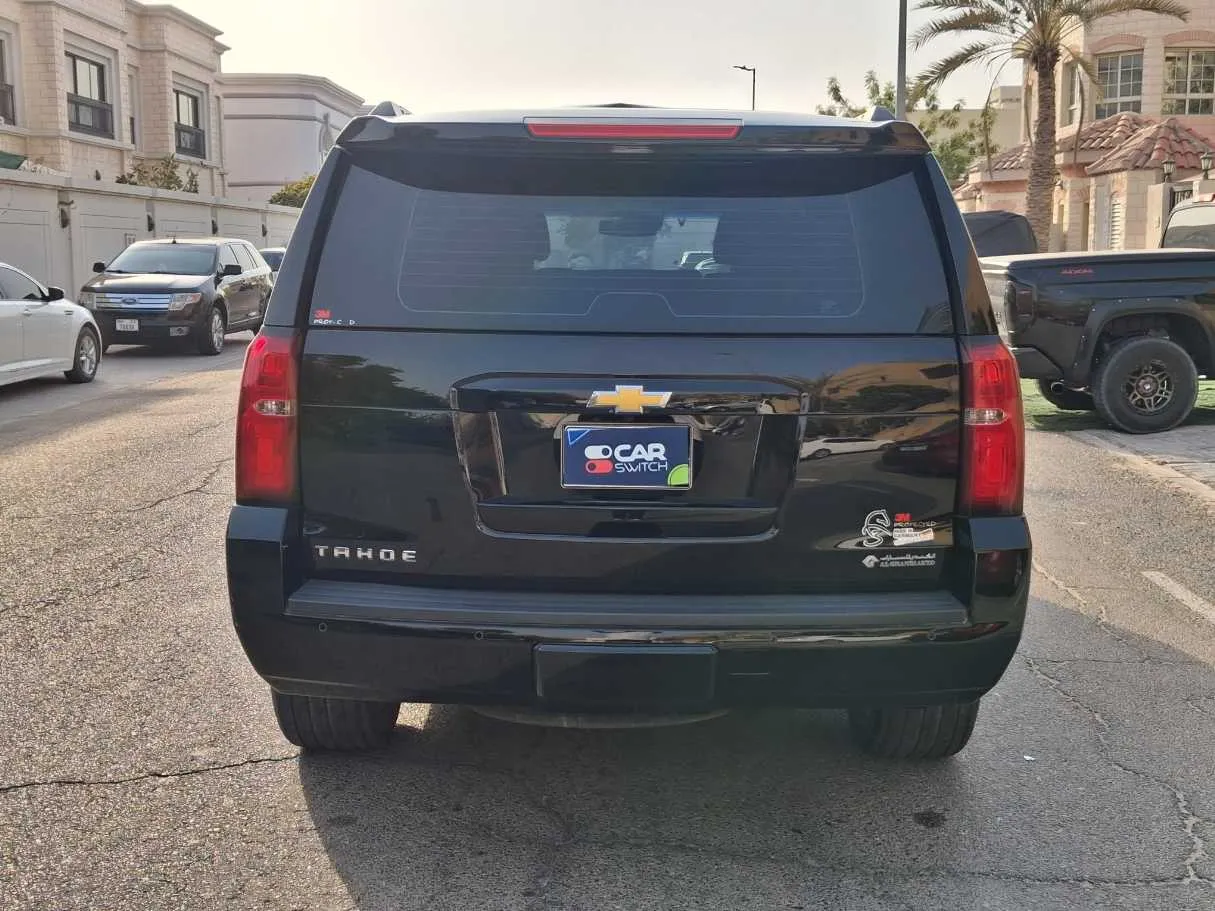 Car image 6