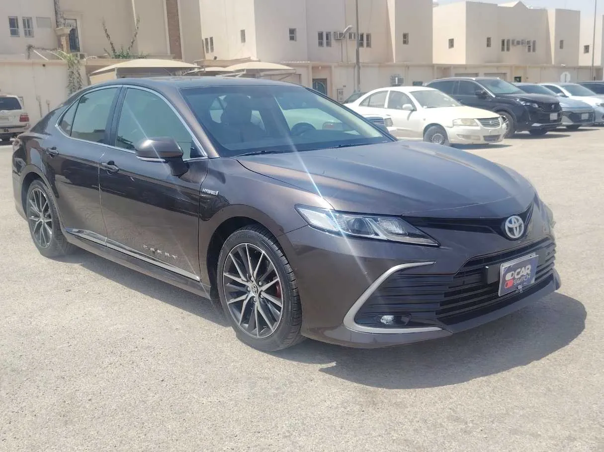 Car image 3