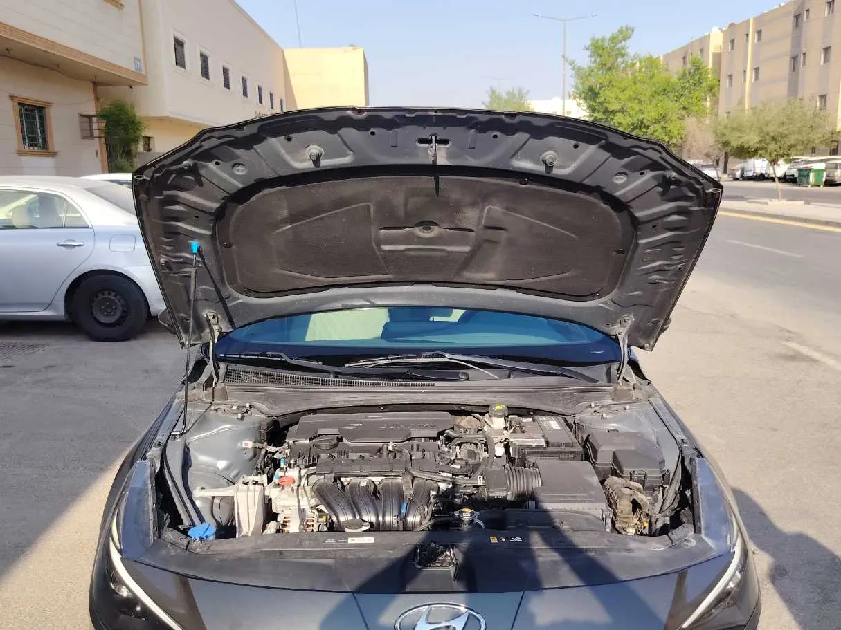 Car image 27