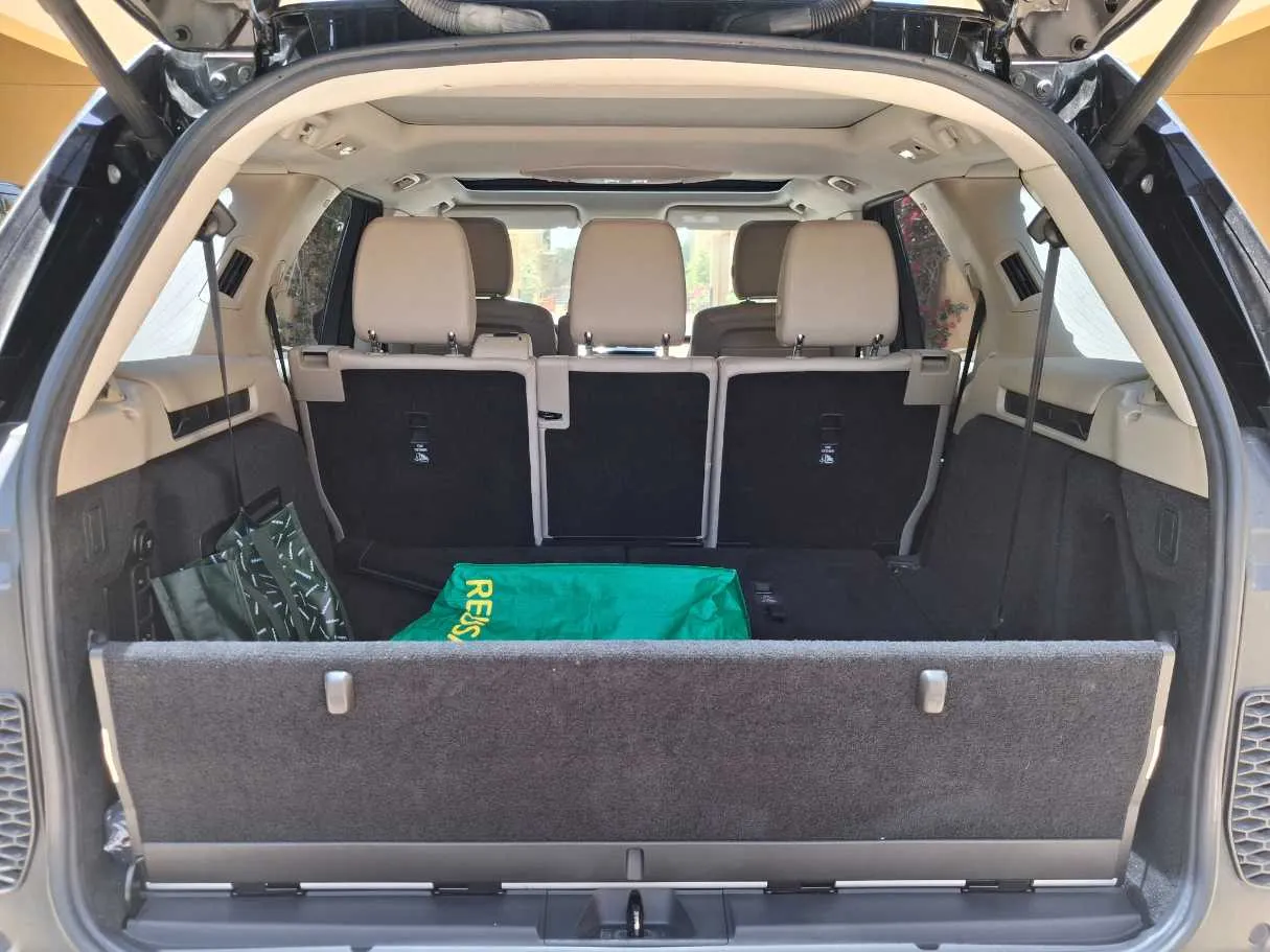 Car image 20