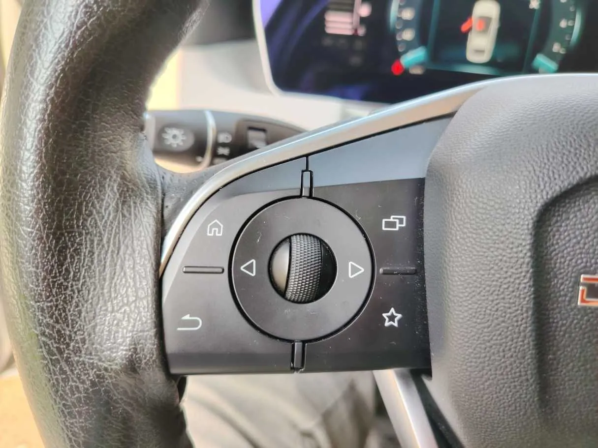 Car image 33