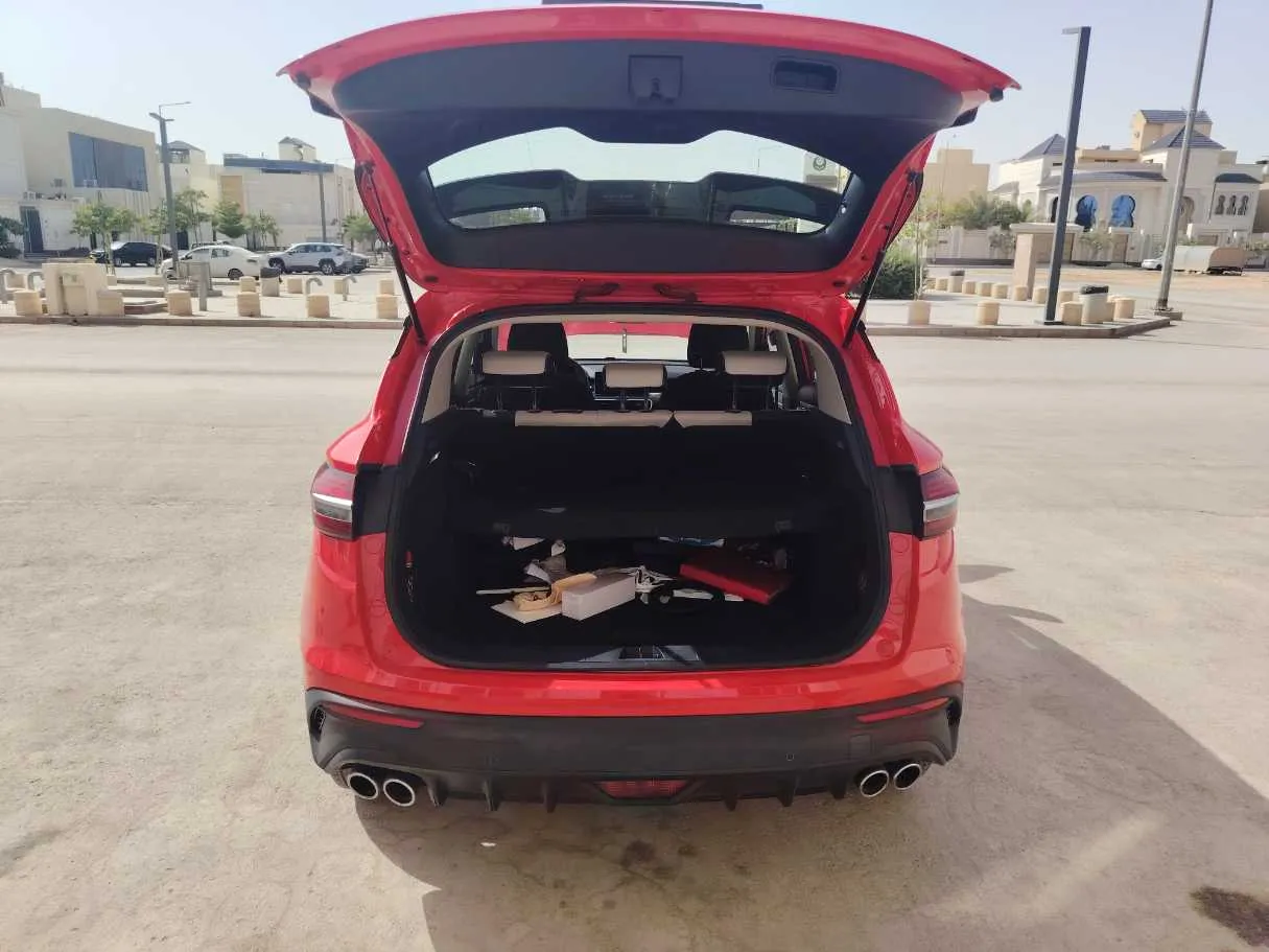 Car image 22
