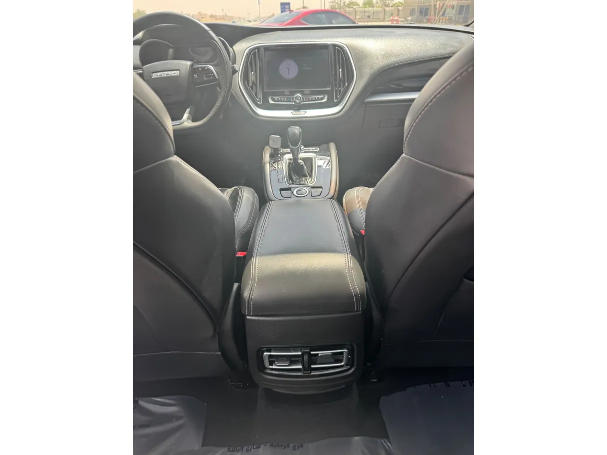 Car image 20