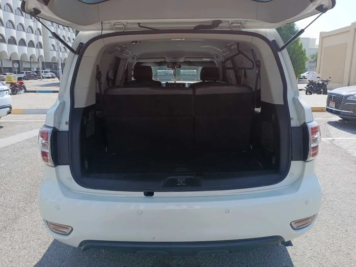 Car image 20
