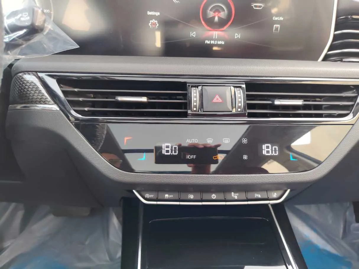 Car image 21