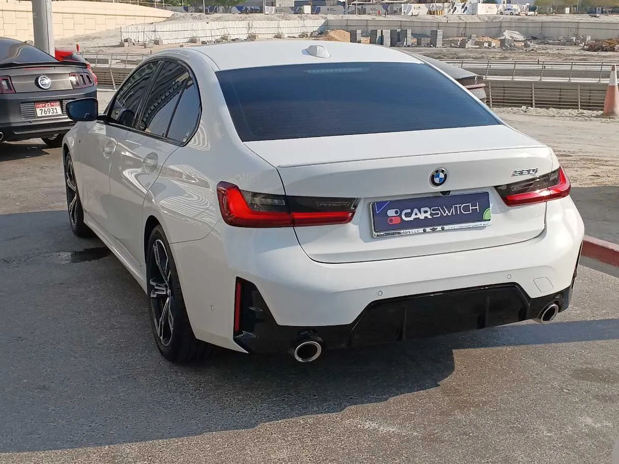 Car image 7