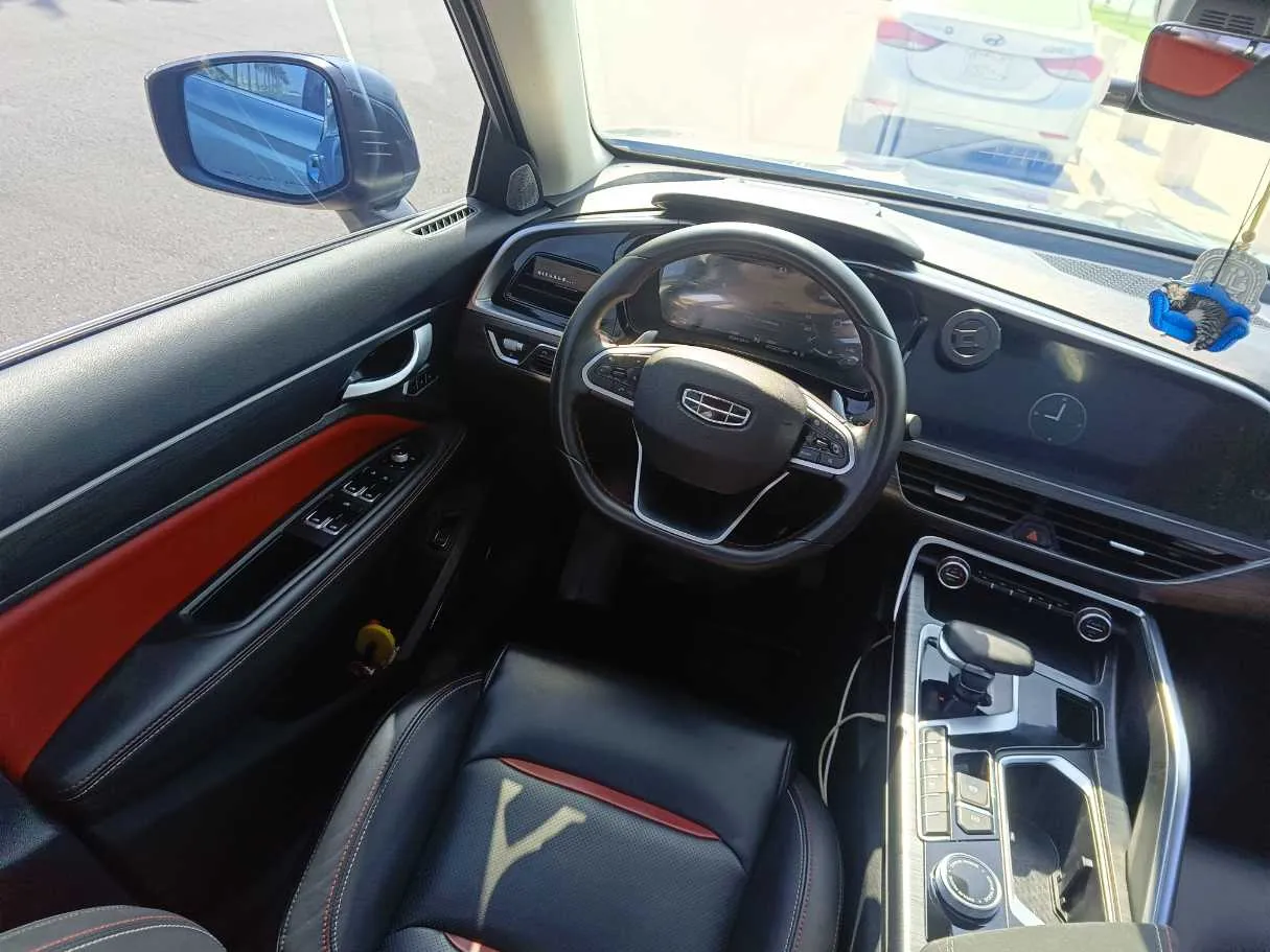Car image 21