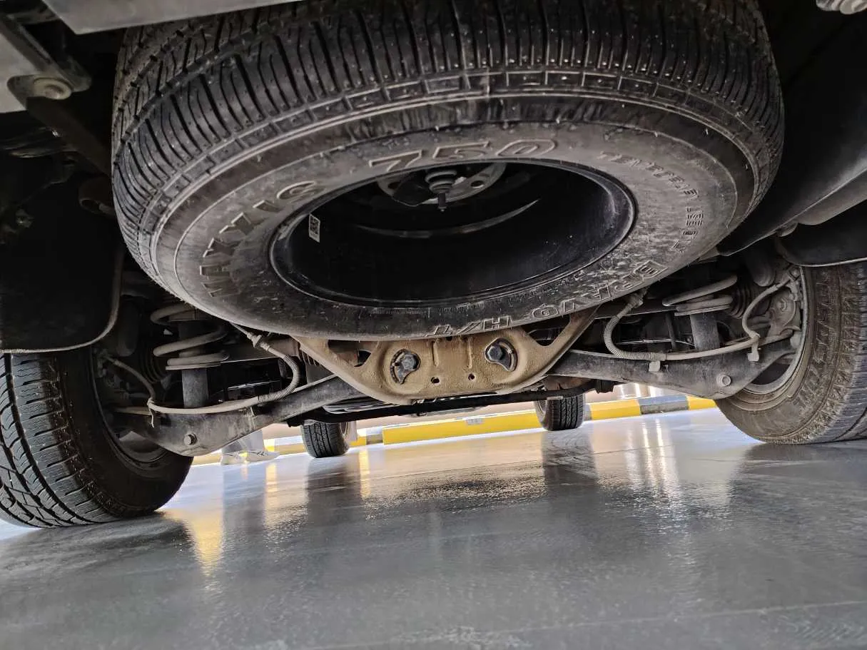 Car image 21