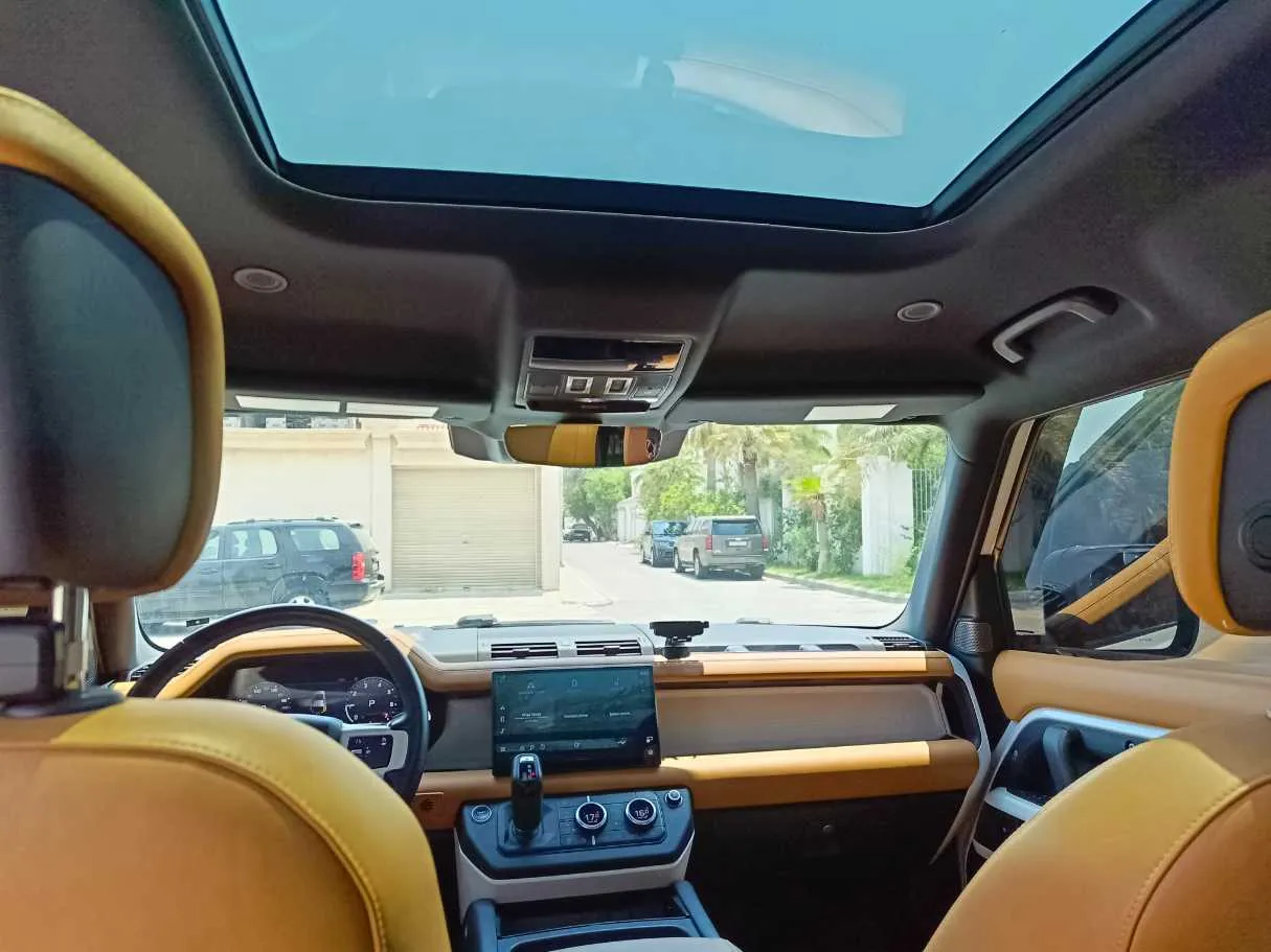Car image 21