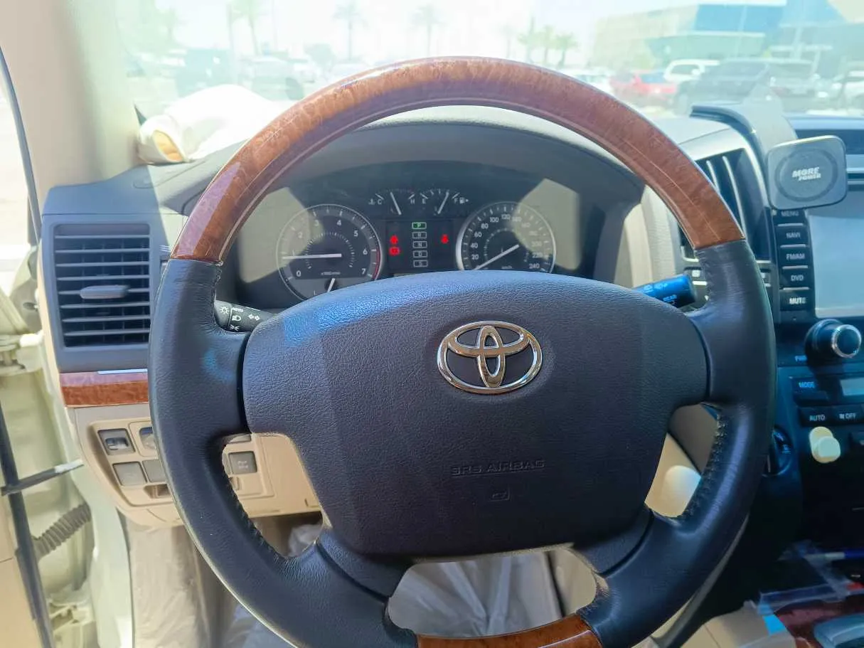 Car image 24