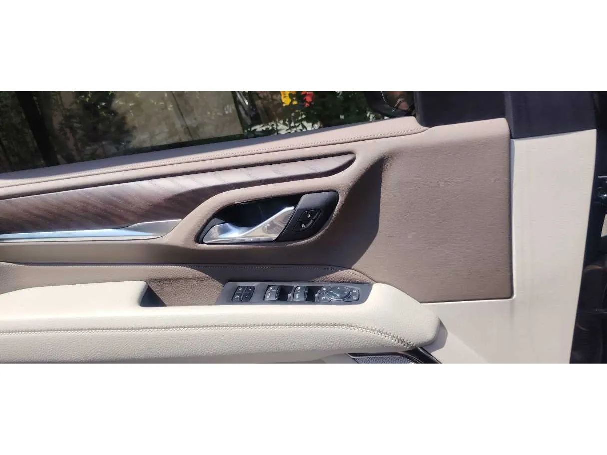 Car image 29
