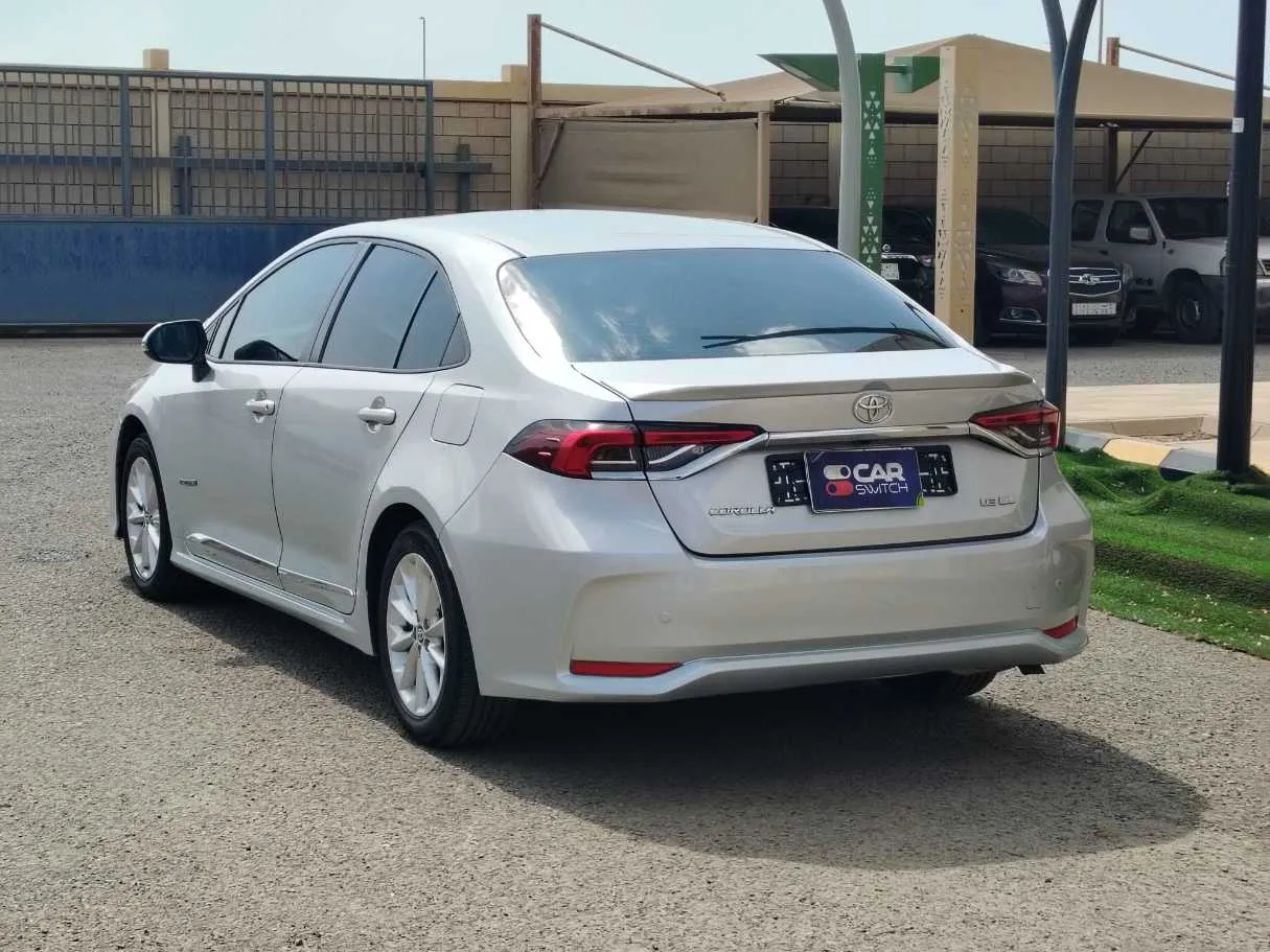 Car image 7