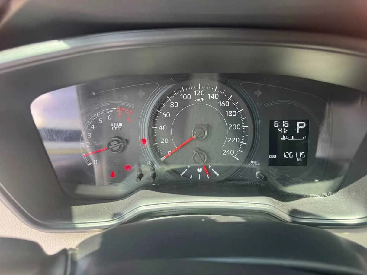 Car image 17