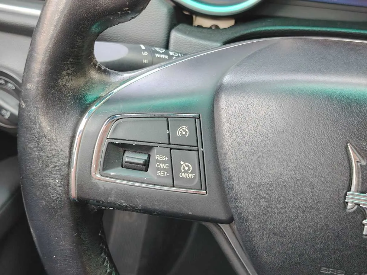 Car image 27