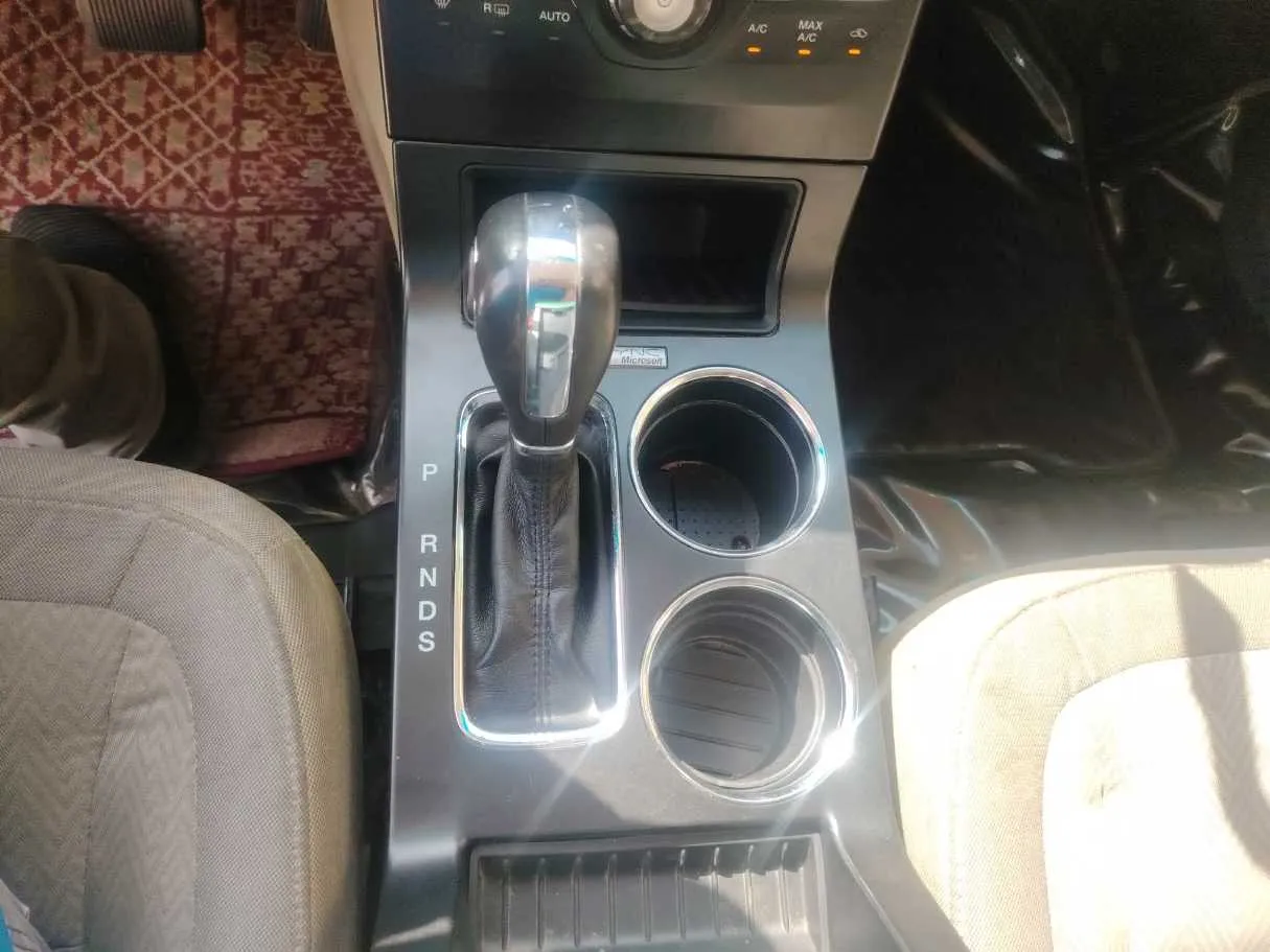 Car image 22