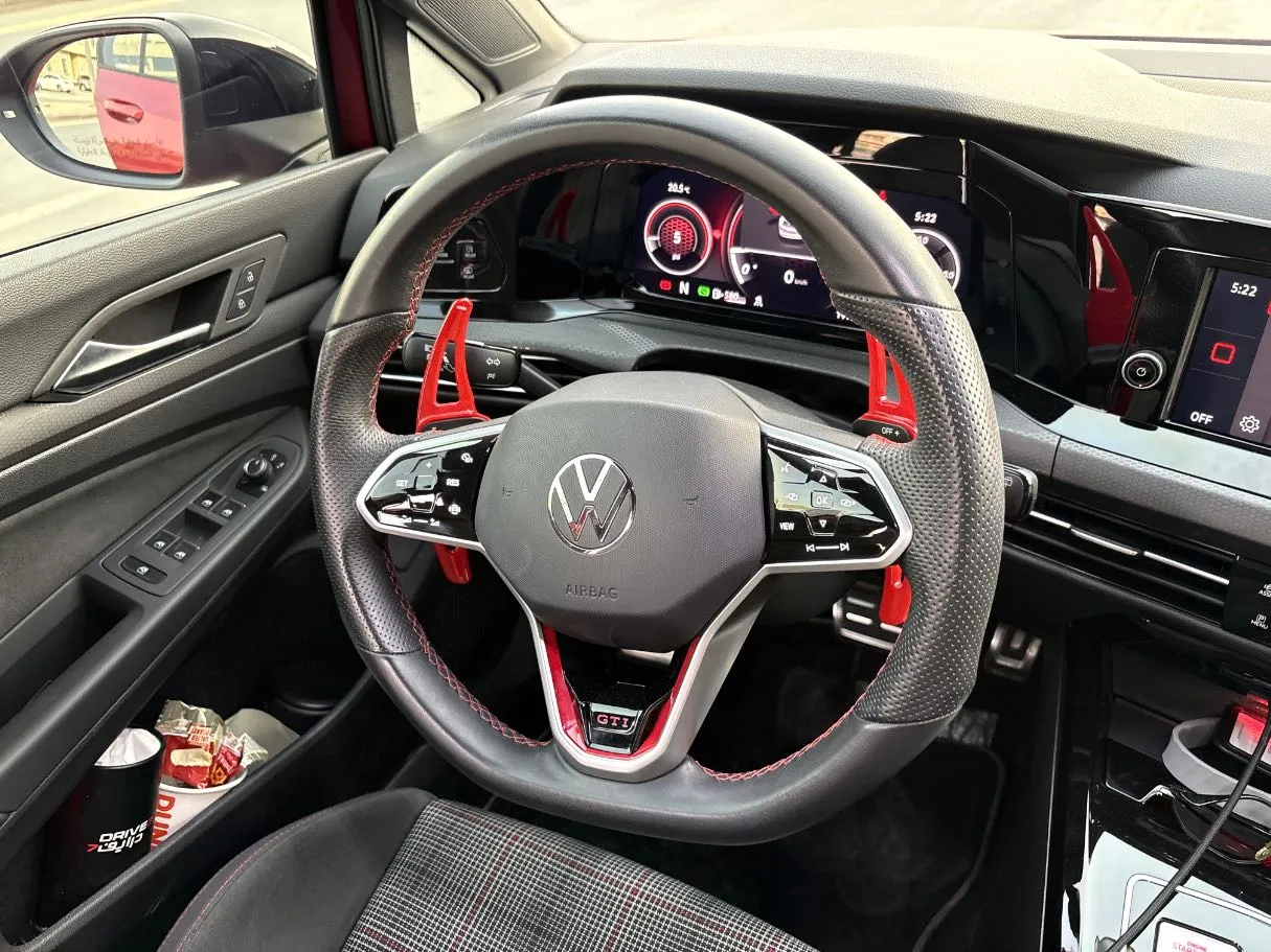 Car image 23