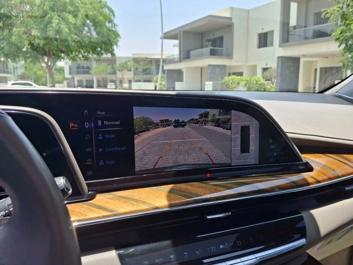 Car image 22