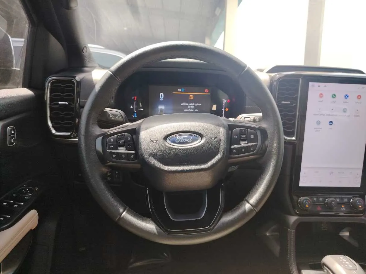 Car image 29