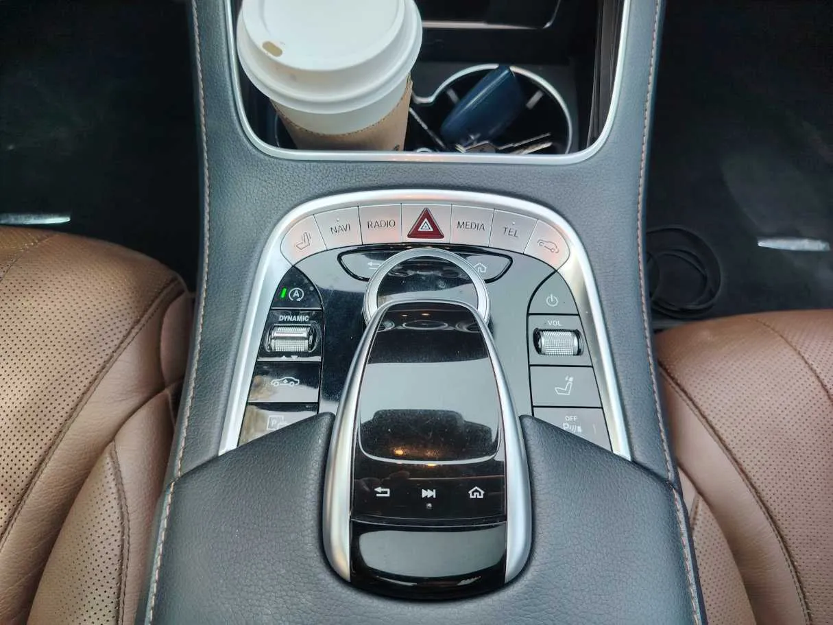 Car image 21