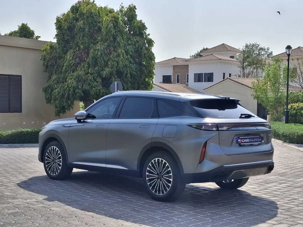 Car image 7