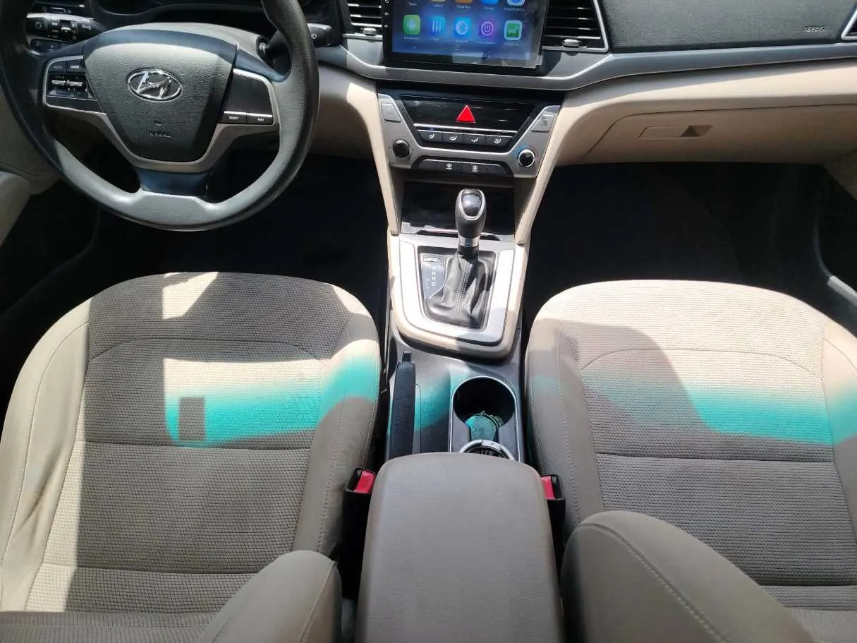 Car image 22