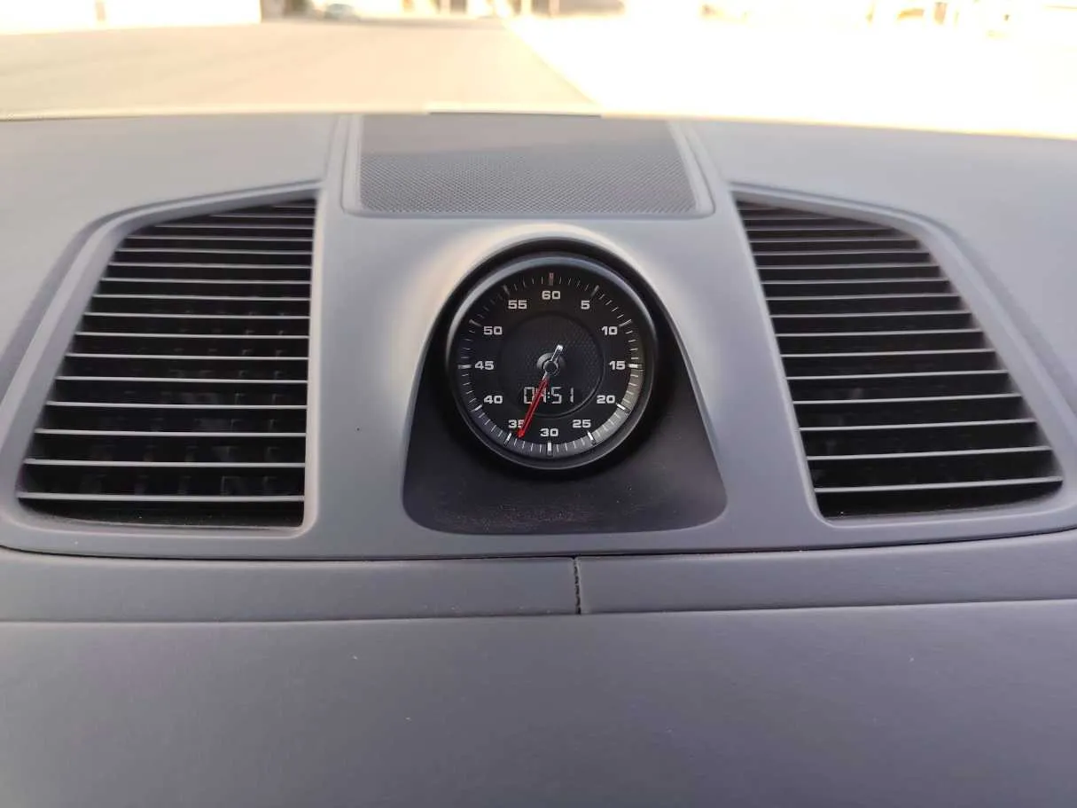 Car image 29