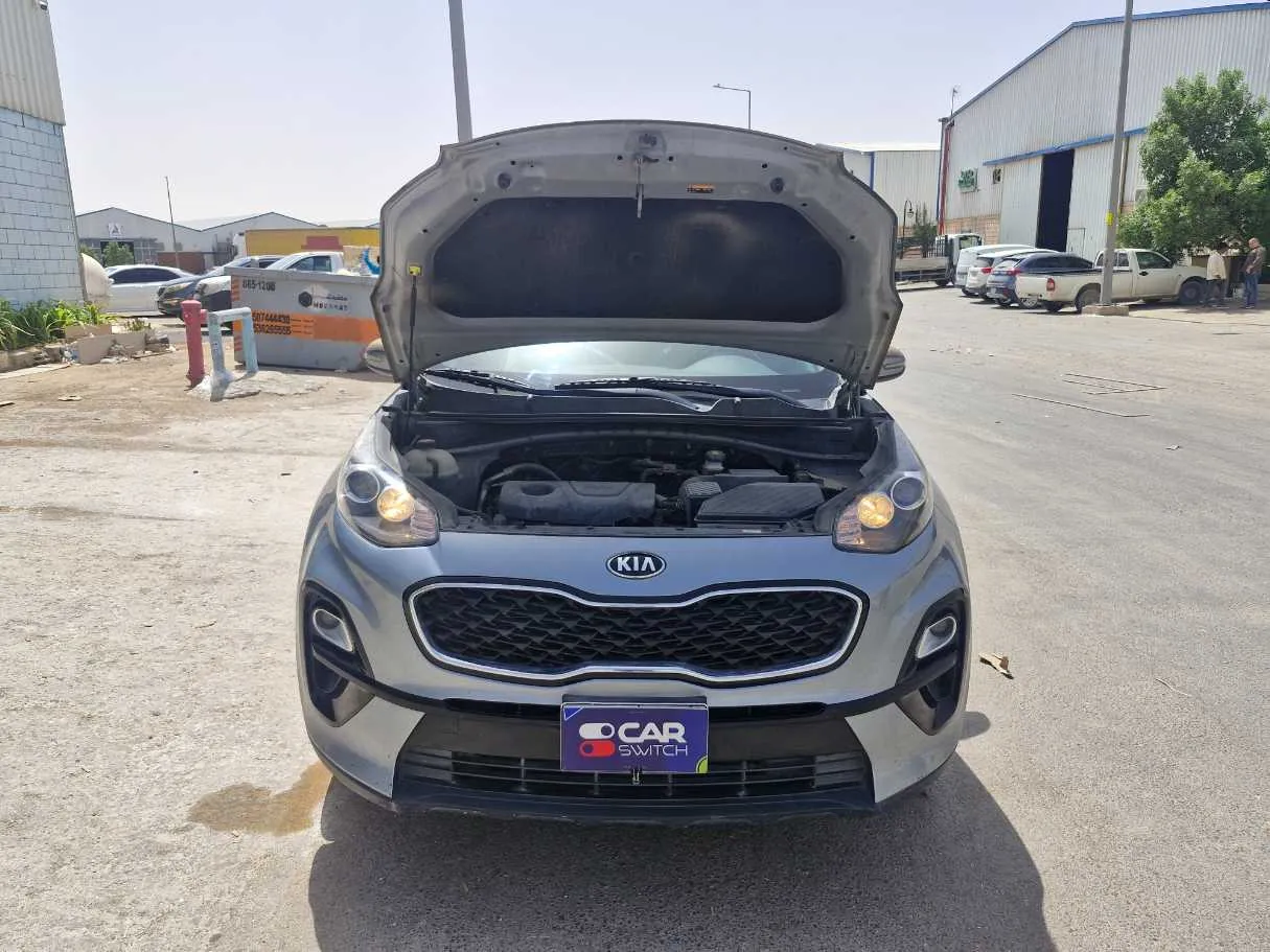 Car image 24