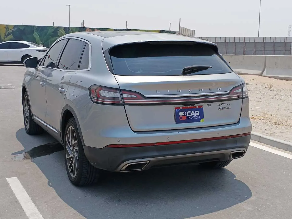 Car image 7