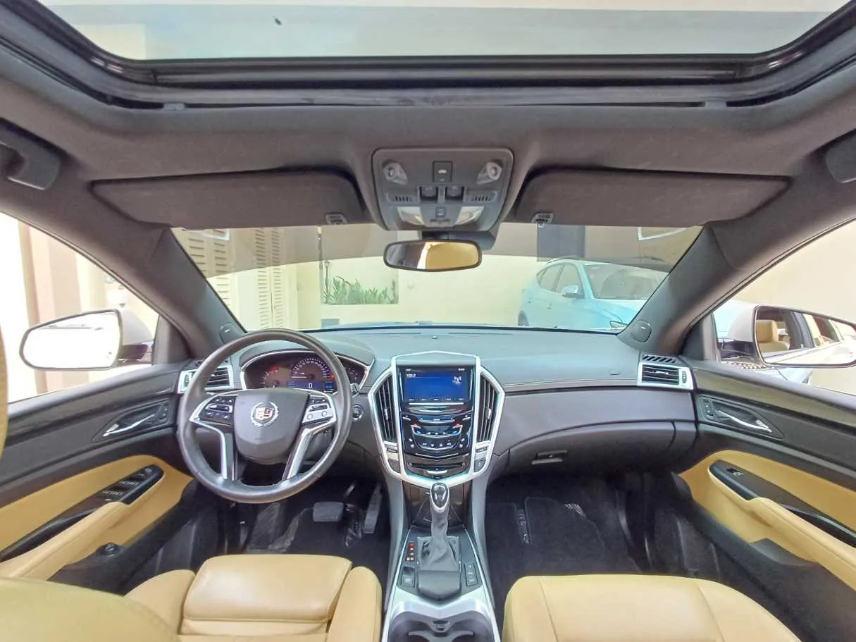 Car image 17