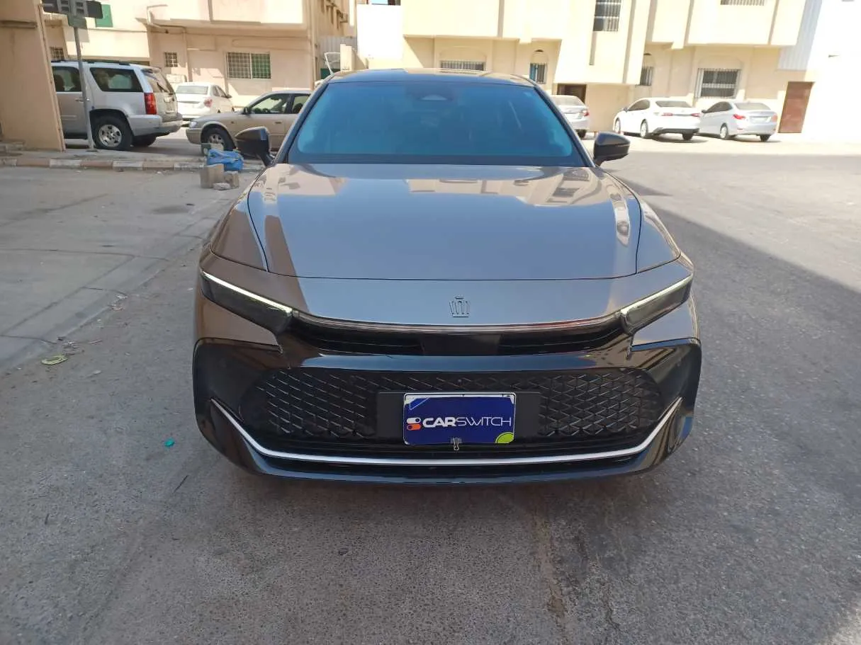 Car image 2