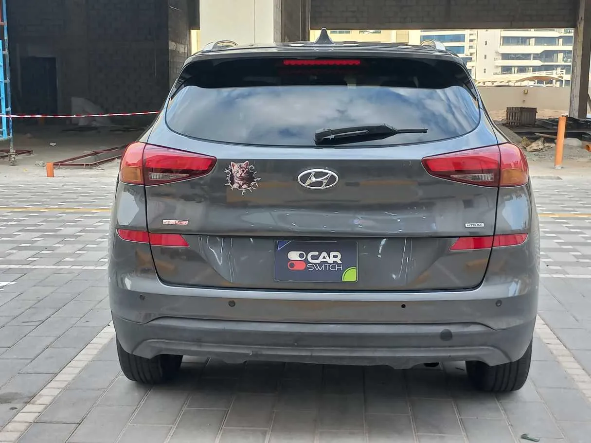 Car image 6
