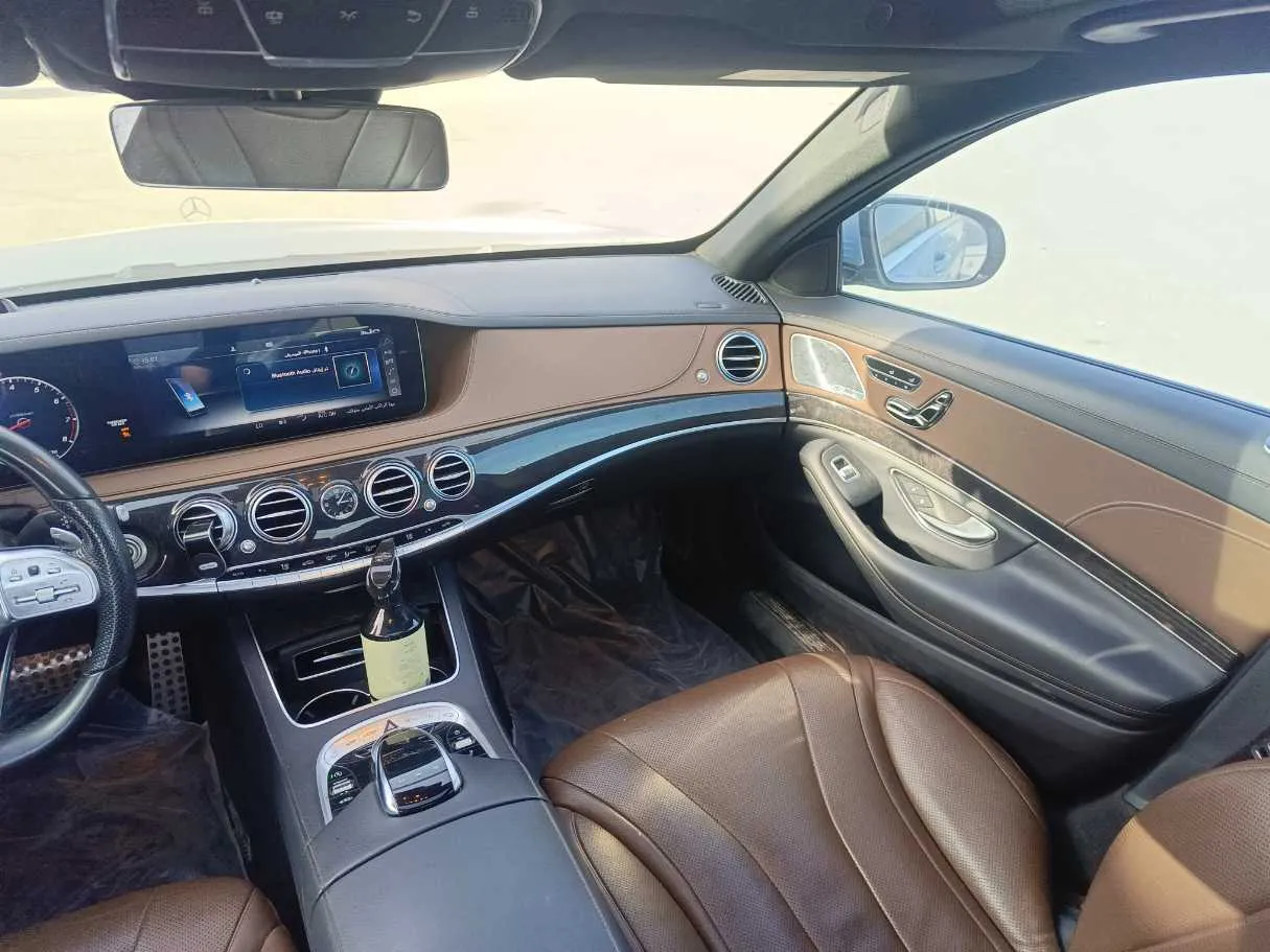 Car image 24