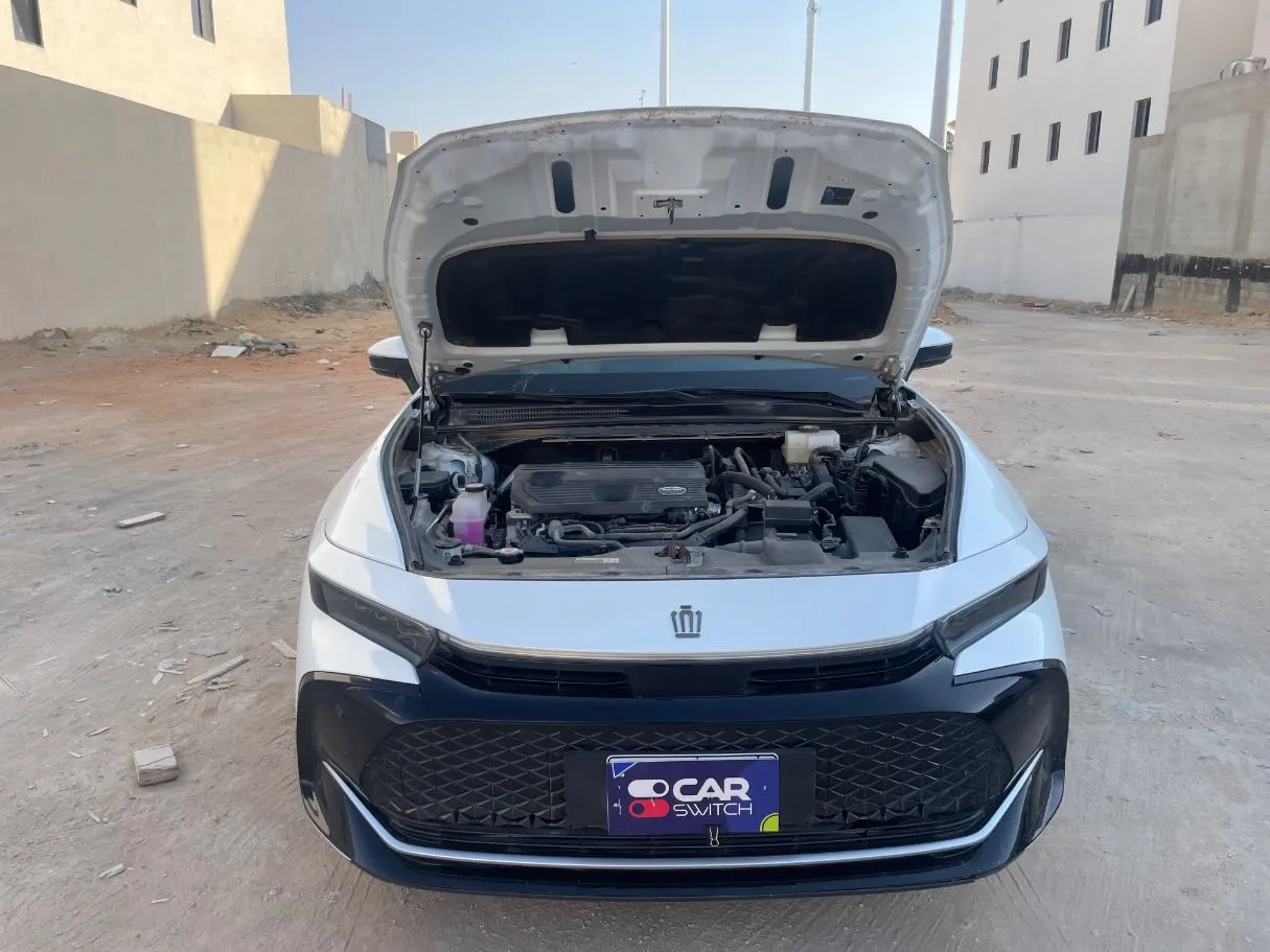 Car image 26