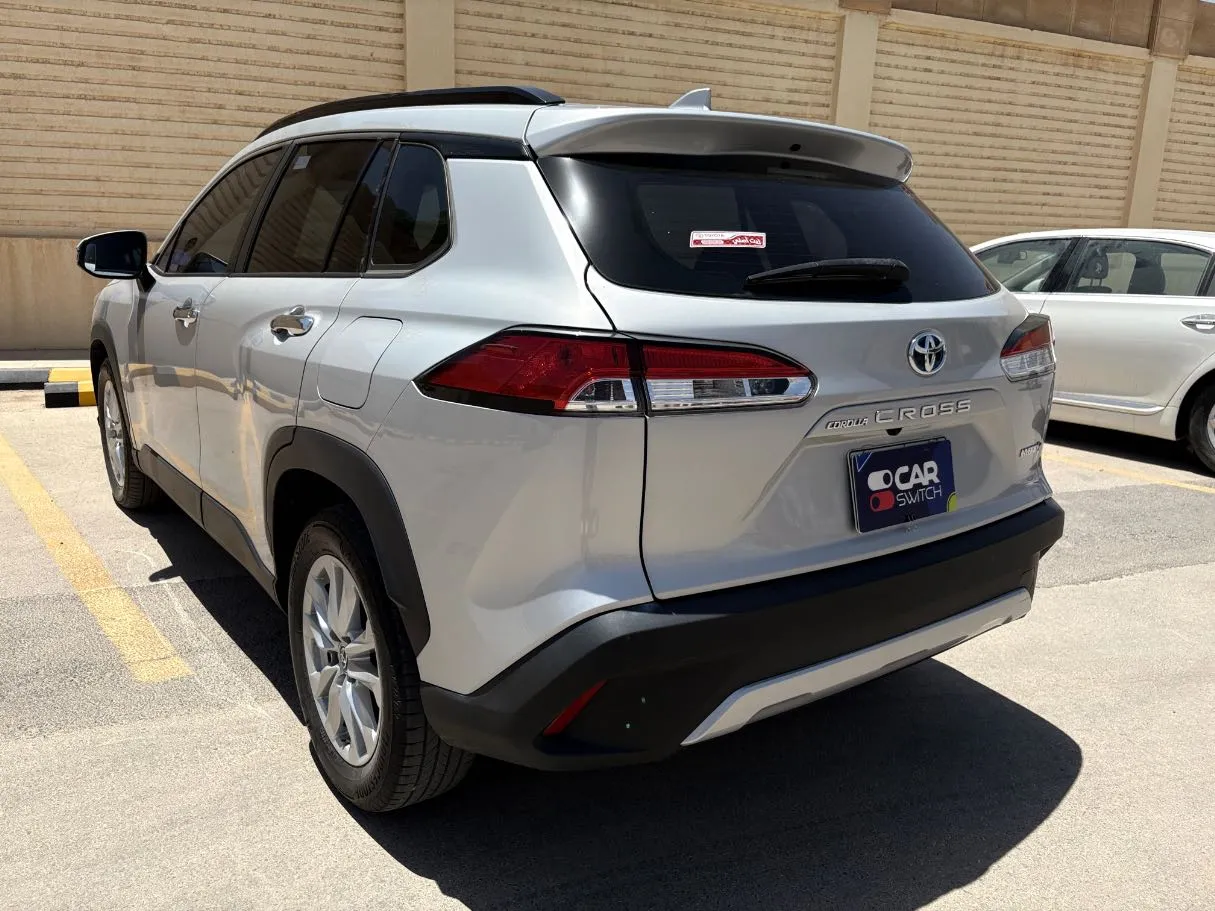 Car image 7