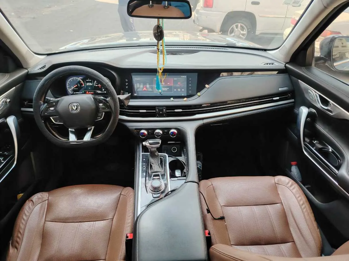 Car image 22