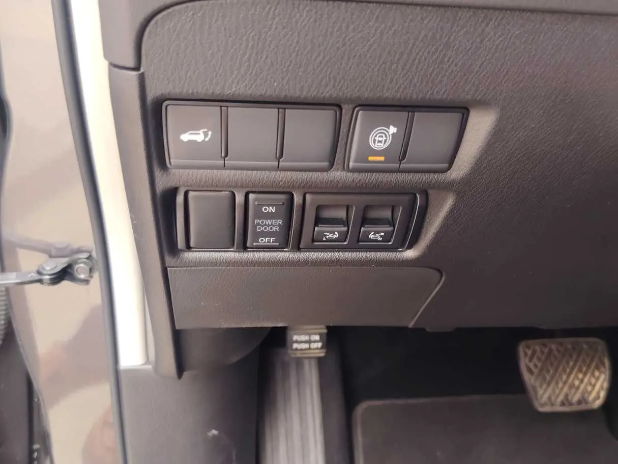 Car image 31