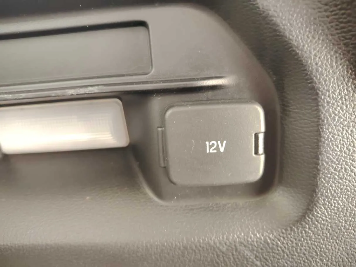 Car image 29
