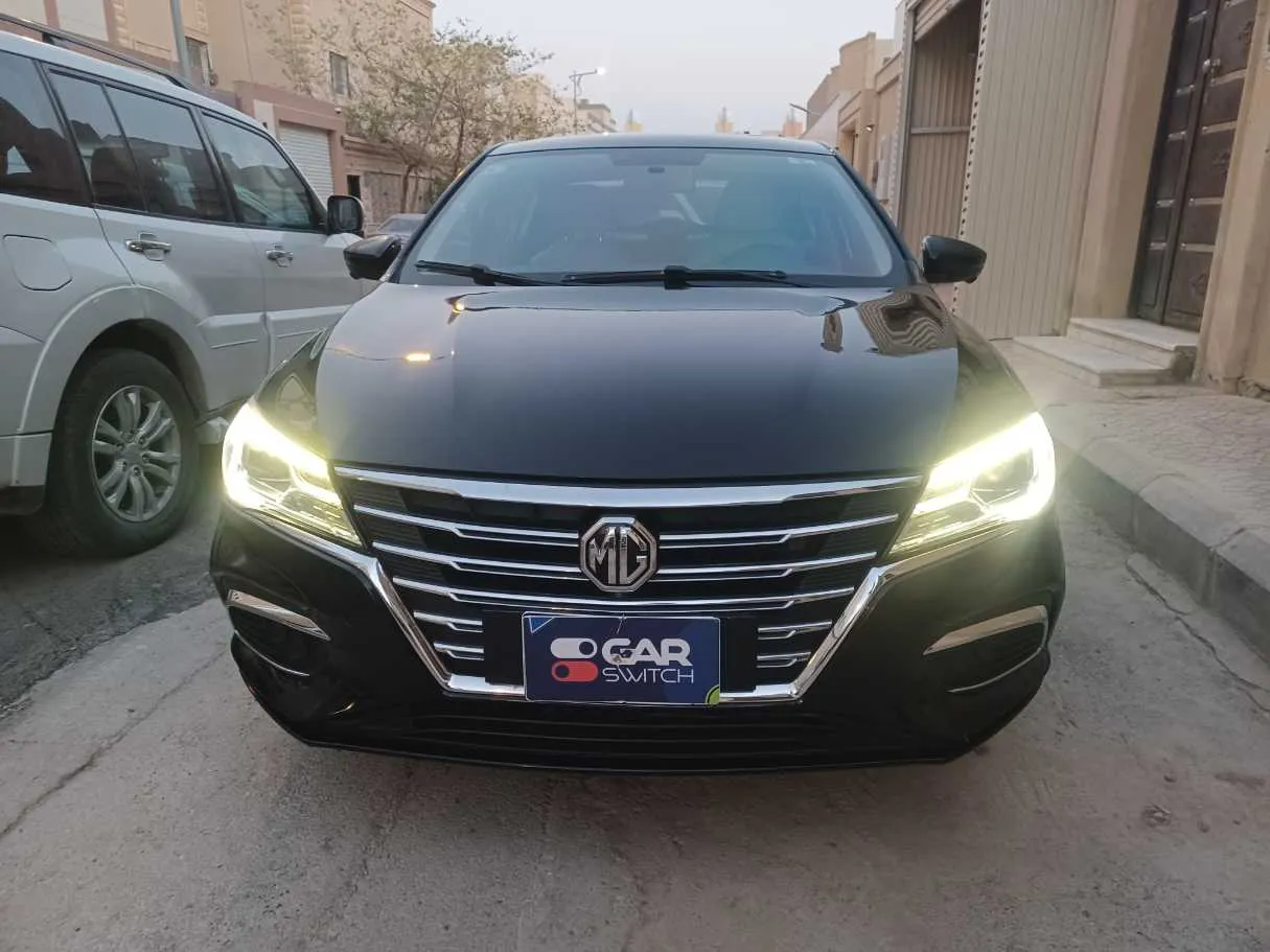 Car image 2