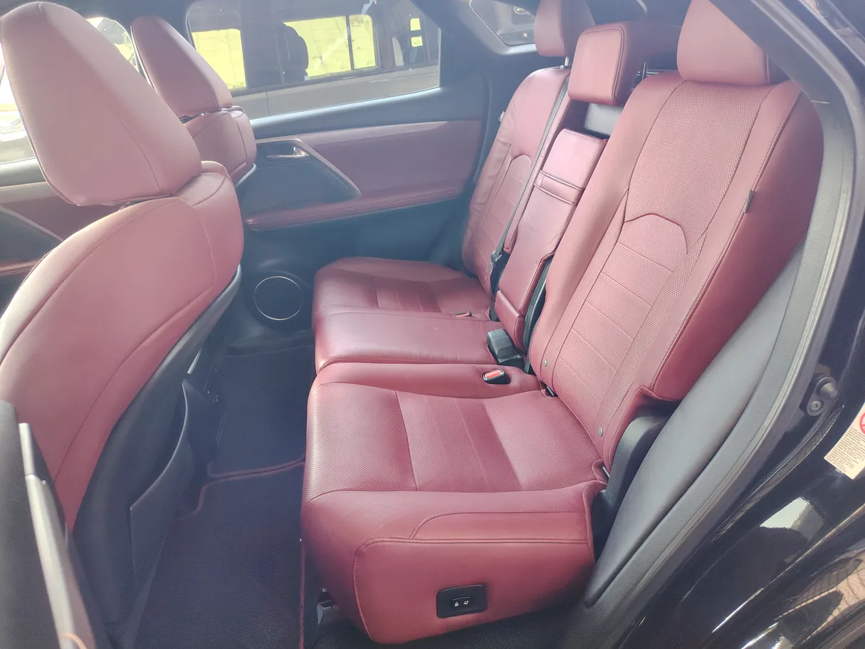 Car image 24