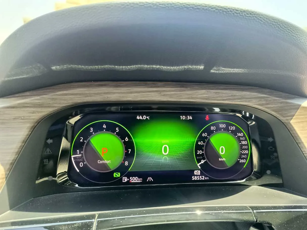 Car image 22